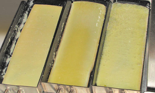 Raclette Üechtland ® - schneiden